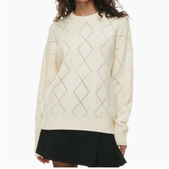 Aritzia - Sunday Best Sweater. - Picture 2 of 7